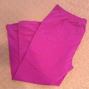 Figs XXL Yola in raspberry sorbet